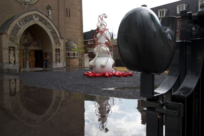 24-04-2012 spiegels zijn overal