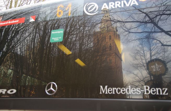 17-12-2012 spiegels zijn overal